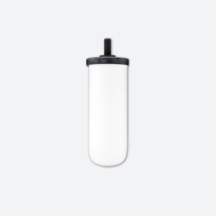 Single under sink water filter