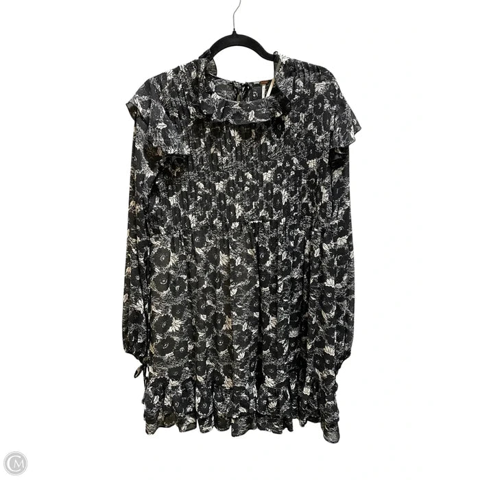 Dress Casual Short By Free People In Black, Size: M