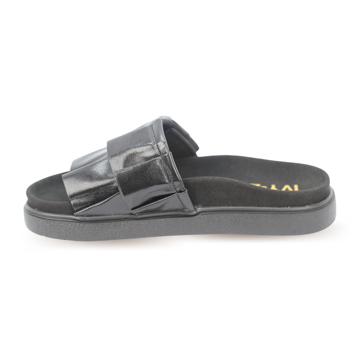 IVY Z FRILLS BLACK