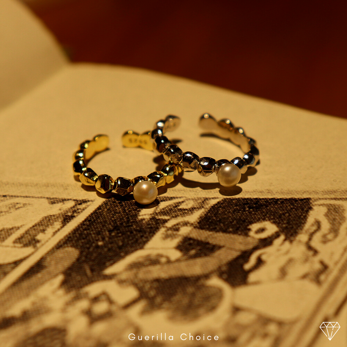 JASMINE PEARL CHARM RING