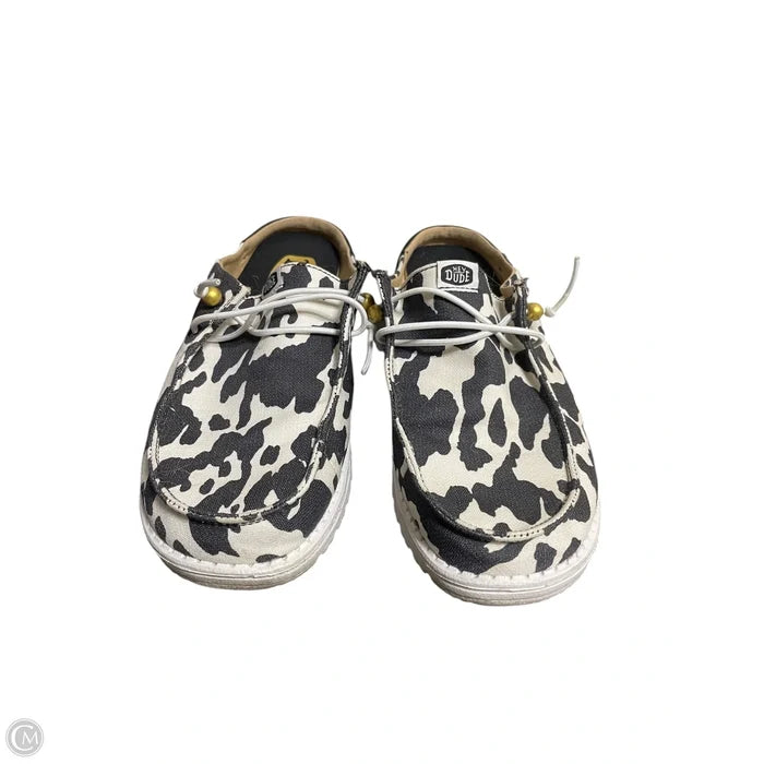 Shoes Flats By Hey Dude In Black, Size: 8