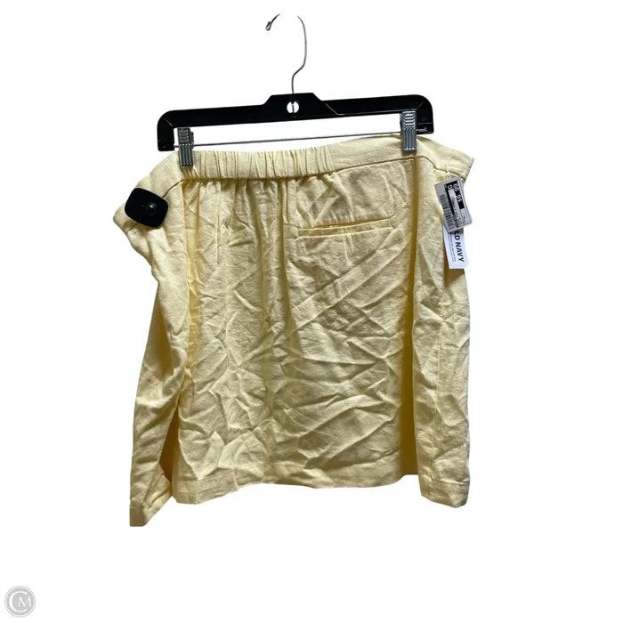 Skirt Mini & Short By Old Navy In Yellow, Size: Xl