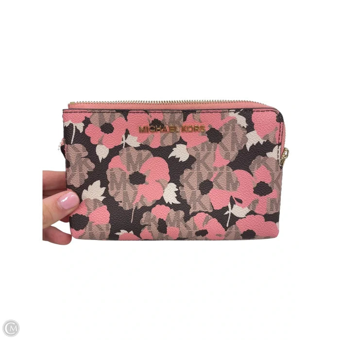 Wristlet Designer By Michael Kors, Size: Medium